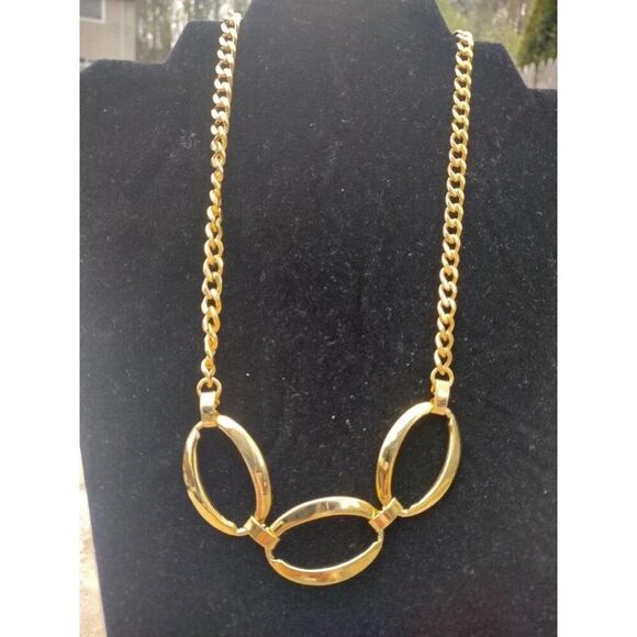 Statement Gold Tone Oval Hoop Necklace Figaro Chain - Picture 3 of 4